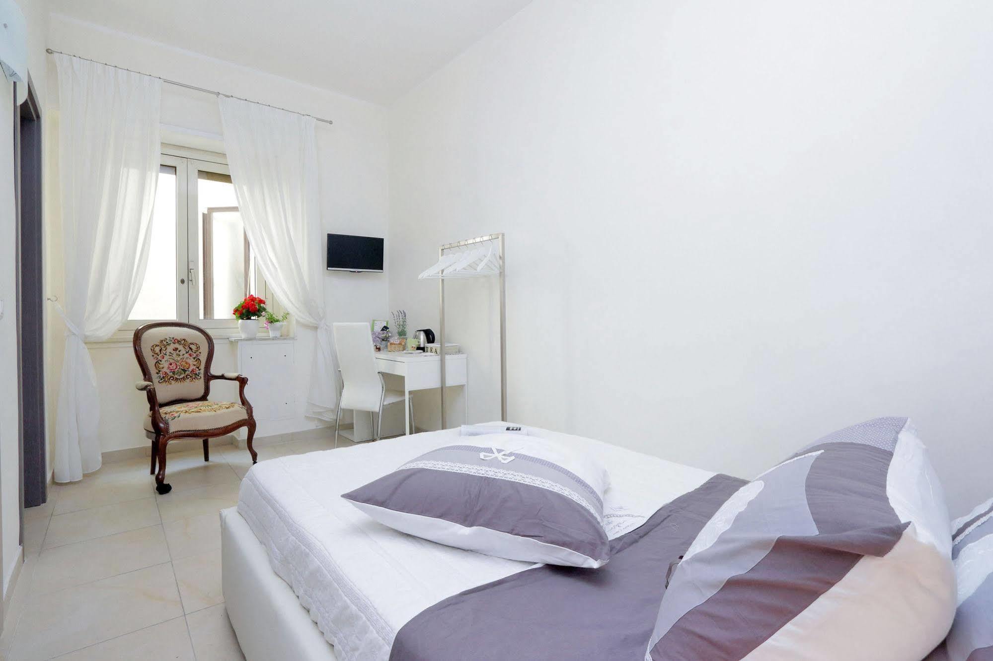 San Pietro Stazione Guest house Rome